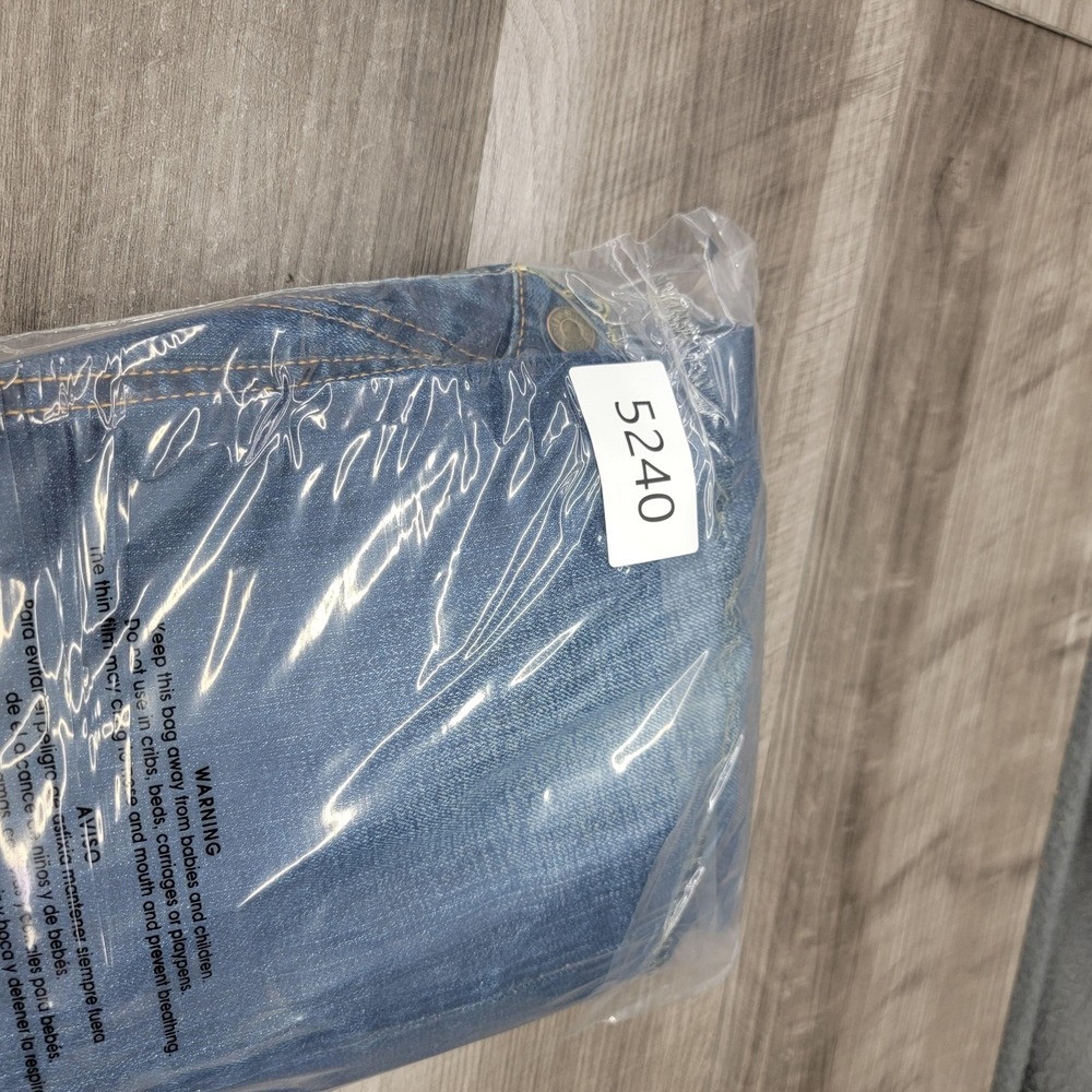 Levis 505 Jeans Mens 34x32 Blue Regular Straight Medium Wash Distressed Denim - Picture 16 of 16